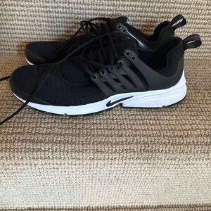 Nike Air Presto Black Women’s 10